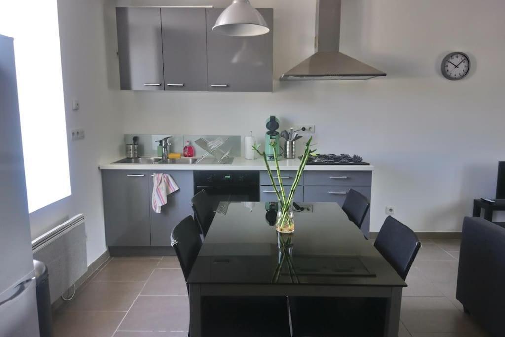 Bel Duplex Moderne A 9 Min De L'aeroport Apartment